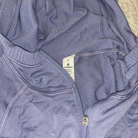 THIN PURPLE LULULEMON SWEATER - Picture 2 of 3